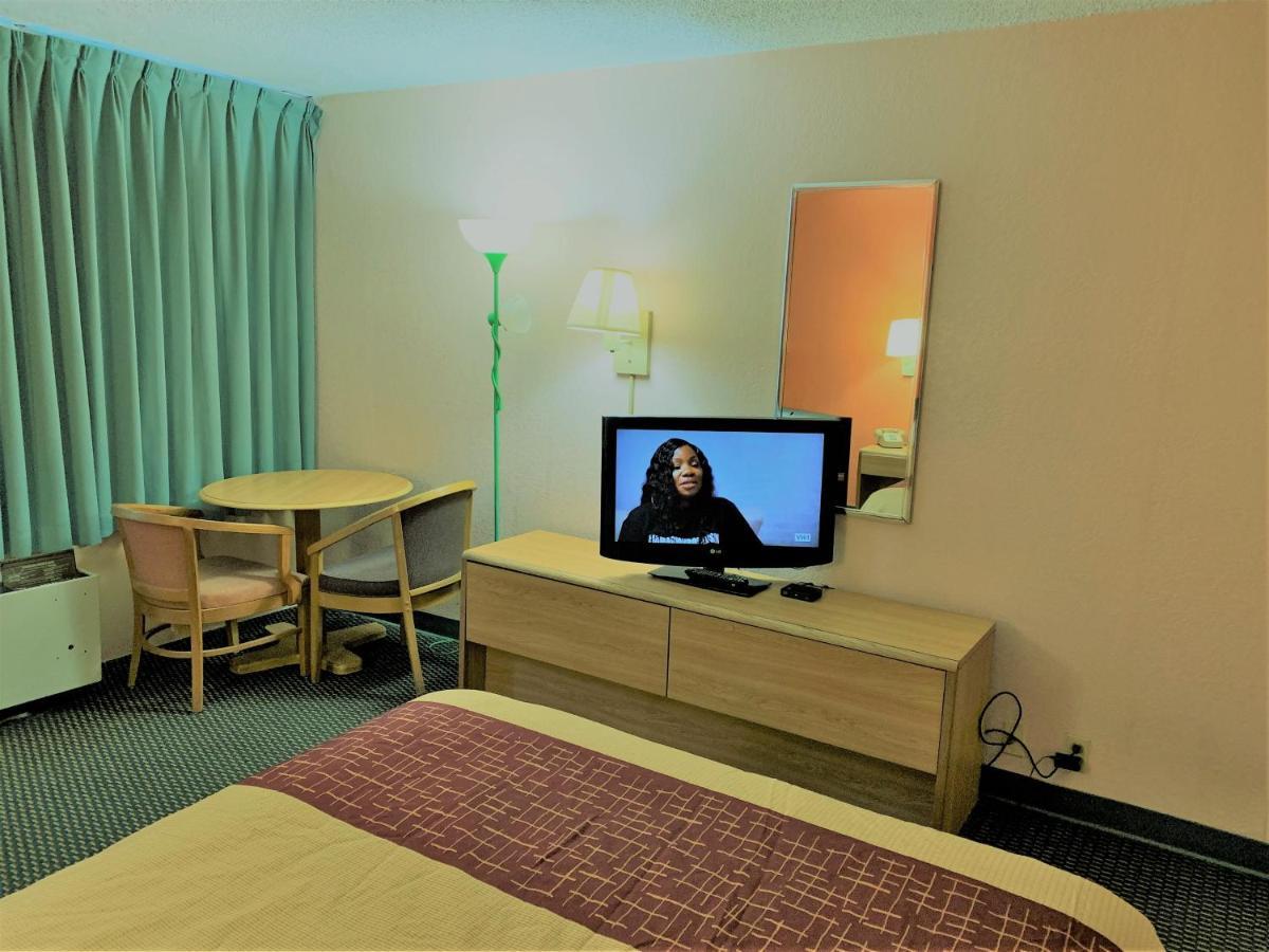 Red Carpet Inn & Suites Lima -Listing Partner Экстерьер фото