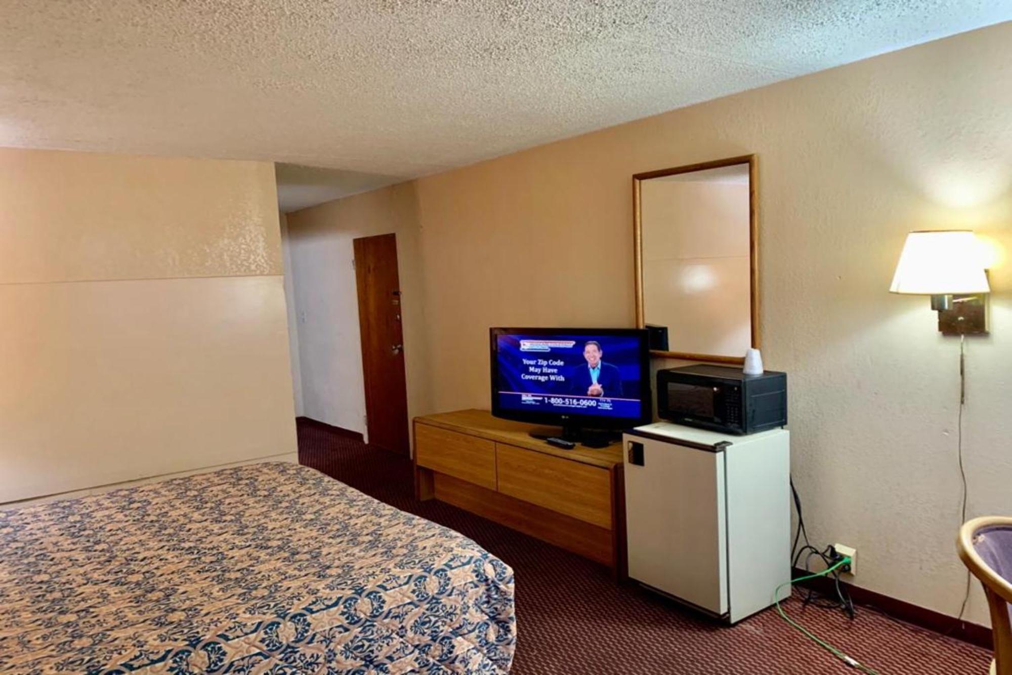 Red Carpet Inn & Suites Lima -Listing Partner Экстерьер фото