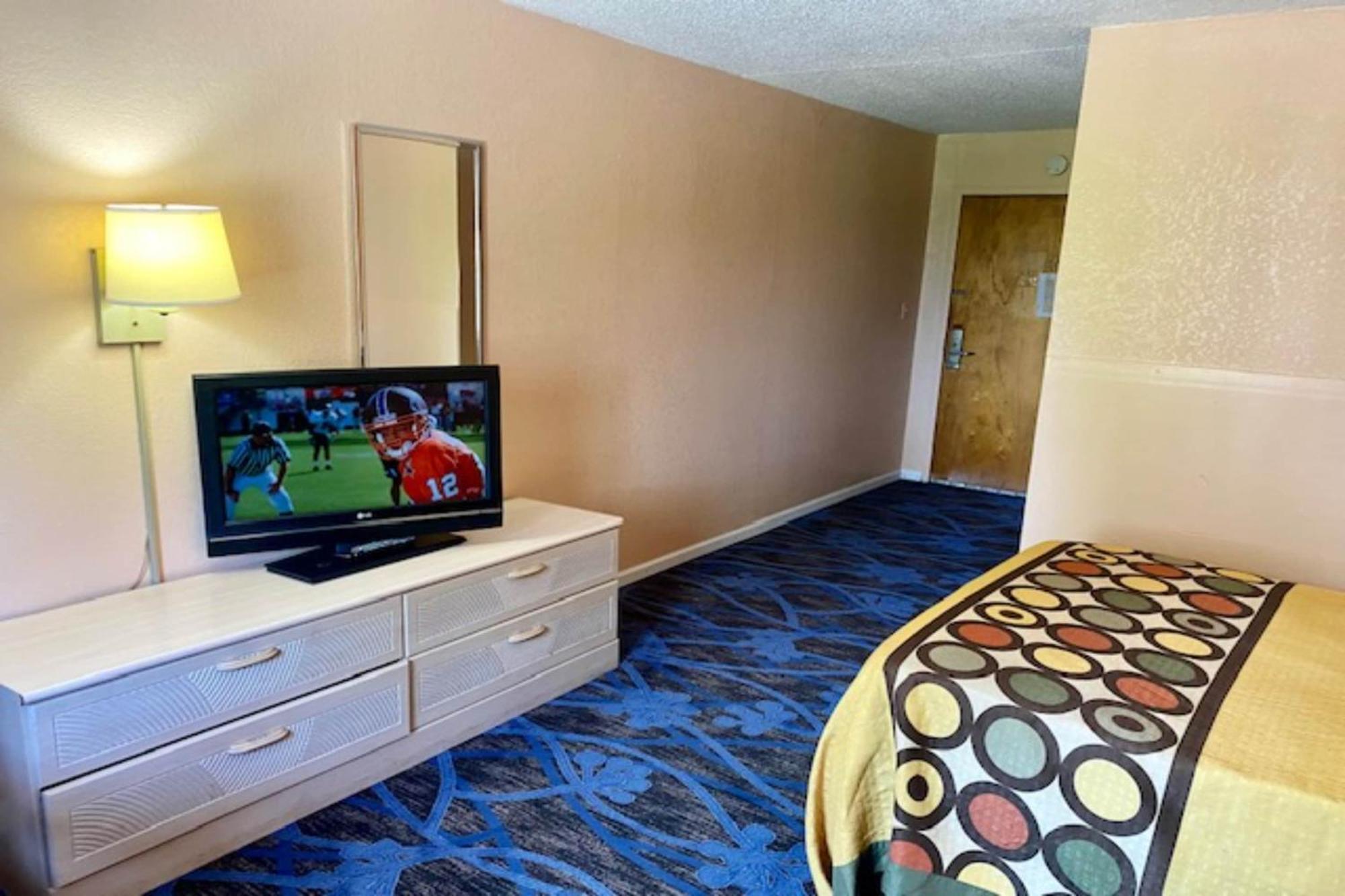 Red Carpet Inn & Suites Lima -Listing Partner Экстерьер фото