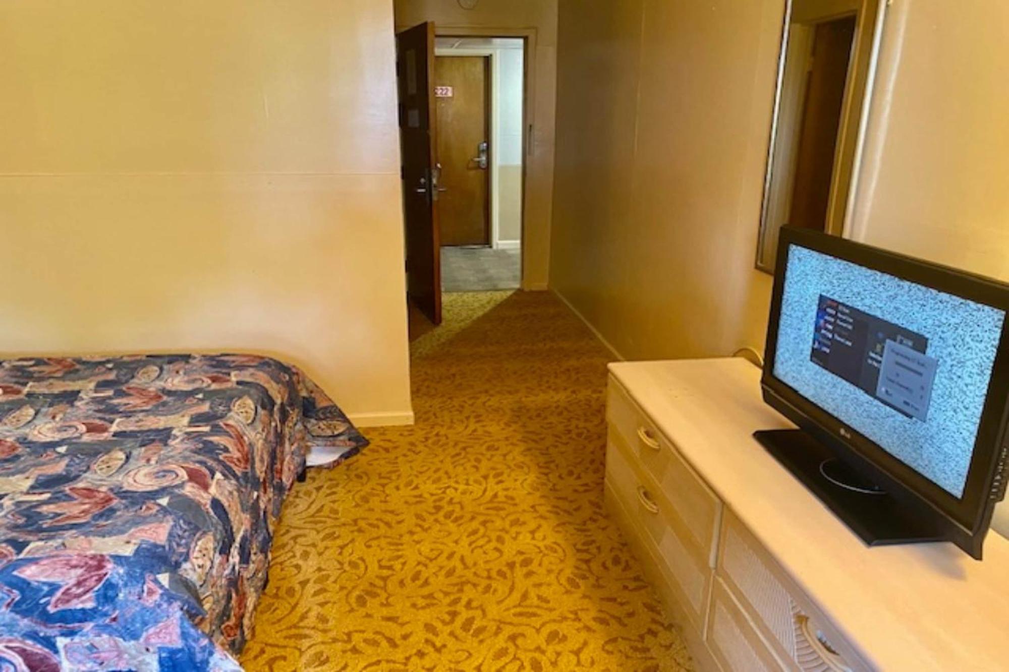 Red Carpet Inn & Suites Lima -Listing Partner Экстерьер фото