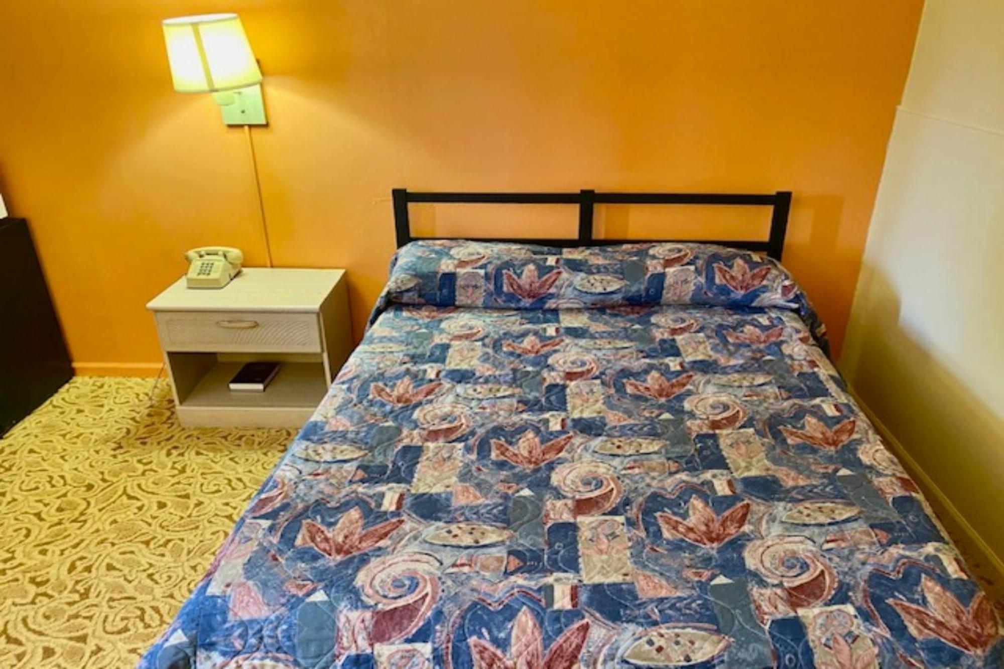 Red Carpet Inn & Suites Lima -Listing Partner Экстерьер фото